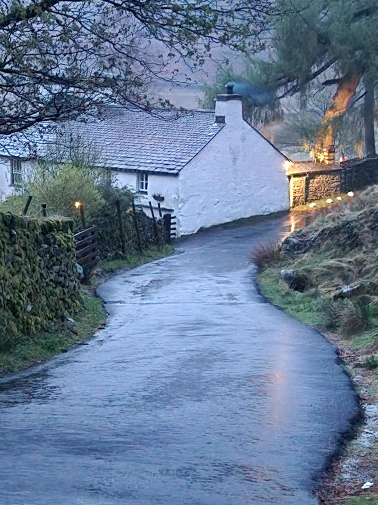 Blea Tarn Farmhouse B&B Эмблсайд Экстерьер фото